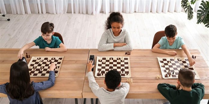 Chess makes kids smarter eastwood_chess_club